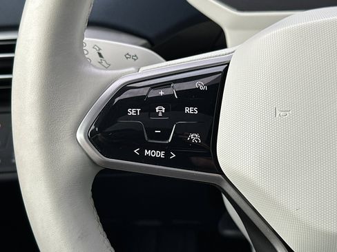 Used 2023 Volkswagen ID.4 Pro S image 27