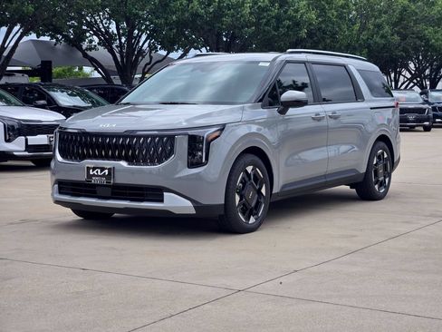 New 2026 Kia Carnival EX FWD image 2