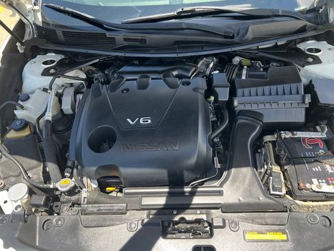 Used 2017 Nissan Maxima 3.5 SV FWD image 22