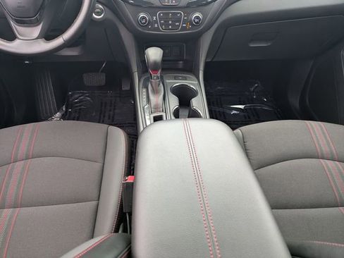 Used 2022 Chevrolet Equinox RS image 17