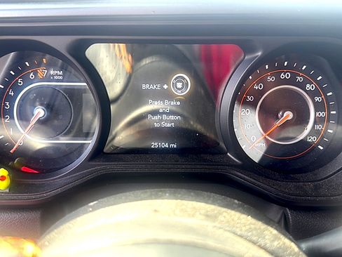 Used 2024 Jeep Gladiator Mojave AWD/4WD image 8