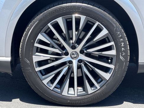 Certified 2024 Lexus RX 350 Premium w/ Accessory Package (Z1) FWD image 37