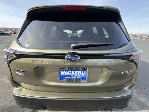Used 2025 Subaru Forester Limited image 33