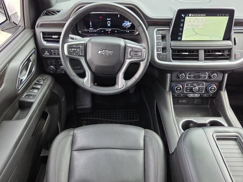 Used 2024 Chevrolet Suburban Z71 w/ Luxury Package AWD/4WD image 16