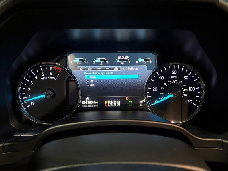 Used 2018 Ford Expedition Max Platinum AWD/4WD image 19
