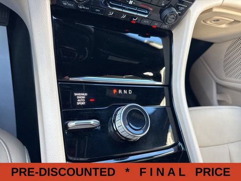 Used 2023 Jeep Grand Cherokee L Limited w/ Black Appearance Package AWD/4WD image 28