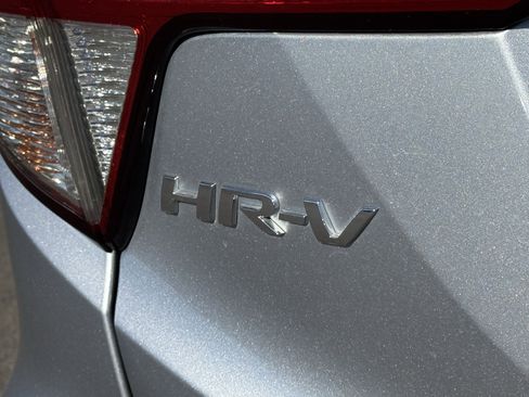 Used 2019 Honda HR-V LX image 39