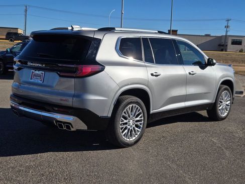 Used 2025 GMC Acadia Denali image 47
