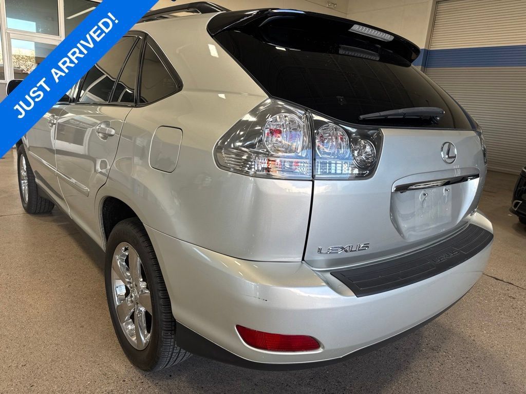 Used 2005 Lexus RX 330 AWD w/ Premium Plus Pkg image 4
