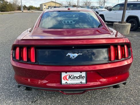 Used 2016 Ford Mustang Premium image 21