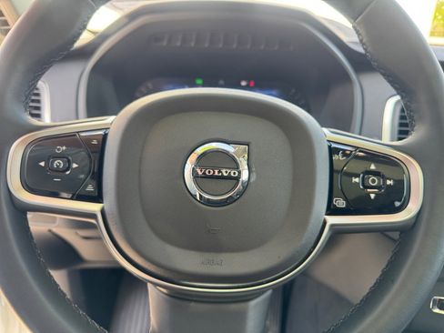 Certified 2025 Volvo XC90 B5 Core AWD/4WD image 33