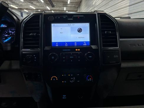 Used 2021 Ford F250 XLT w/ Camper Package AWD/4WD image 18