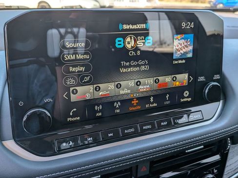 Used 2021 Nissan Rogue Platinum image 24