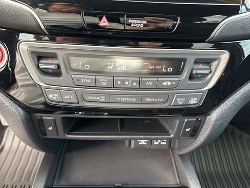 Certified 2020 Honda Passport Touring image 33