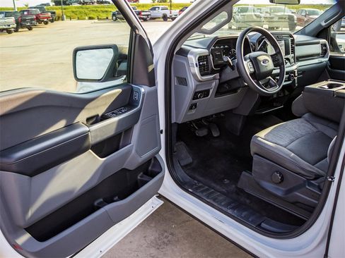 Used 2022 Ford F150 XLT w/ Trailer Tow Package image 19