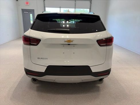 New 2026 Chevrolet Blazer LT w/ Convenience Package FWD image 5