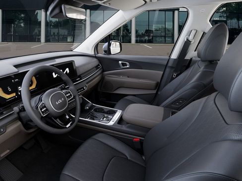 New 2026 Kia Carnival EX FWD image 18