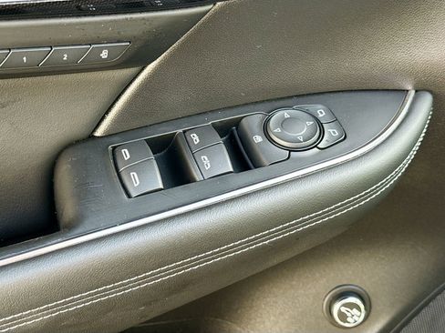 Used 2023 Buick Envision Essence w/ Sport Touring Package AWD/4WD image 17