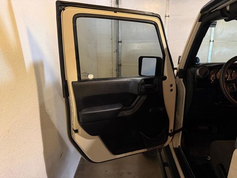 Used 2011 Jeep Wrangler Sport image 8