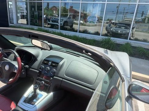 Used 2007 Saturn Sky w/ Premium Trim Pkg RWD image 22