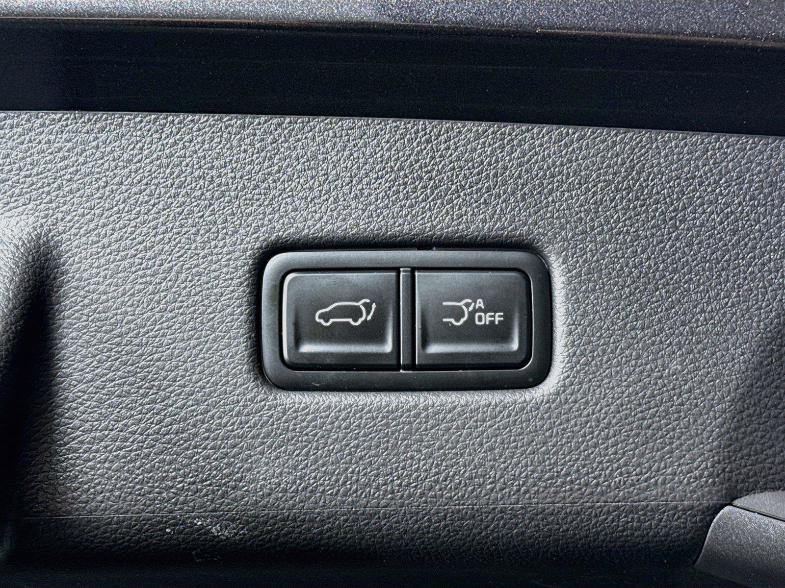 Used 2025 Kia Carnival SX Prestige FWD image 40