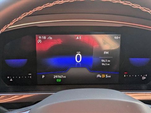 Used 2022 Volkswagen Tiguan SE image 11