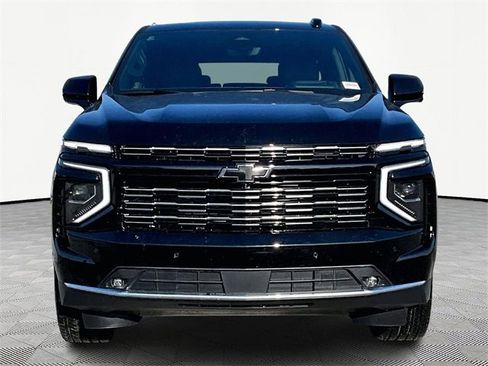 New 2026 Chevrolet Suburban High Country image 2