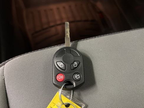 Used 2013 Ford C-MAX SE w/ Winter Pkg image 34