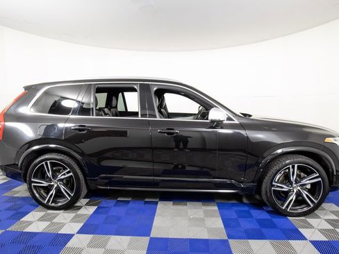 Used 2017 Volvo XC90 T6 R-Design w/ Vision Package image 3