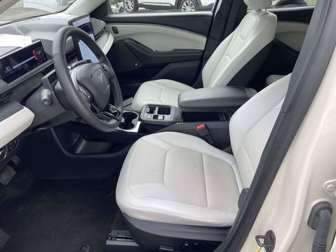 Used 2025 Ford Mustang Mach-E Premium AWD/4WD image 12