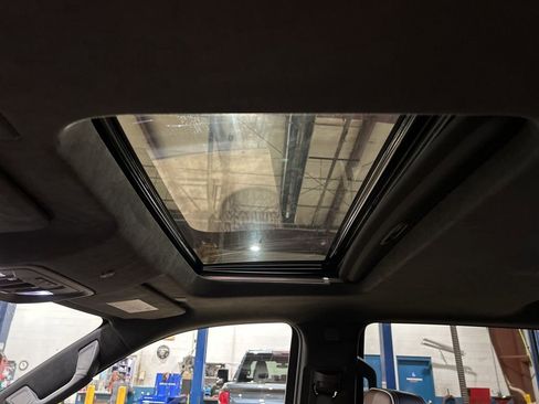 Used 2024 GMC Sierra 1500 Denali Ultimate image 3