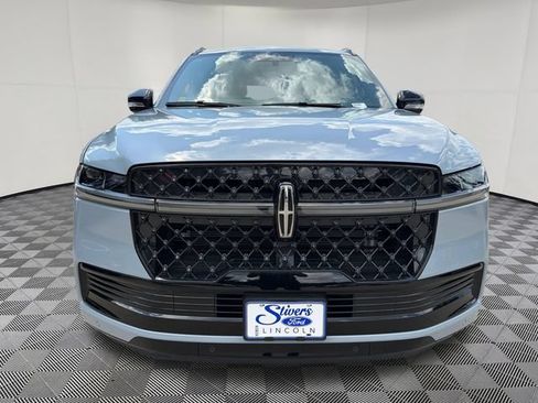 Used 2025 Lincoln Navigator Reserve w/ Jet Appearance Package AWD/4WD image 15