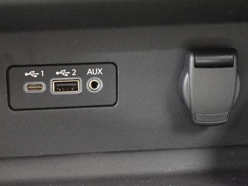 Used 2025 Nissan Altima 2.5 SR FWD image 22