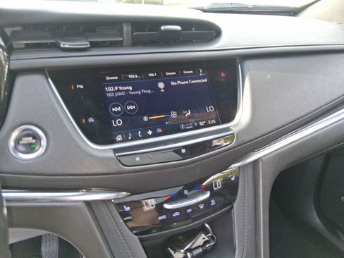 Used 2021 Cadillac XT5 Premium Luxury AWD/4WD image 15