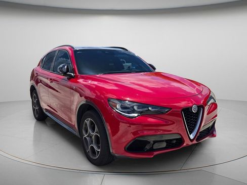 Used 2024 Alfa Romeo Stelvio Ti w/ Active Assist Plus Package AWD/4WD image 4