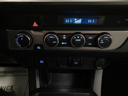 Used 2022 Toyota Tacoma DOUBLE CAB image 23