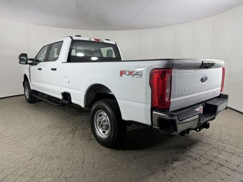 Used 2024 Ford F250 XL w/ XL Chrome Package image 5