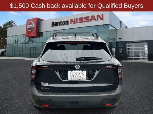 New 2026 Nissan Kicks SV w/ SV Premium Package FWD image 4