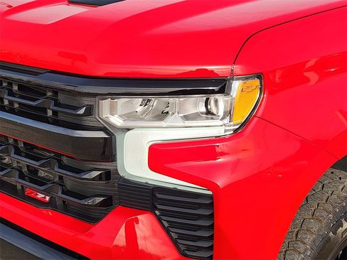 Certified 2024 Chevrolet Silverado 1500 LT Trail Boss w/ Convenience Package II image 9