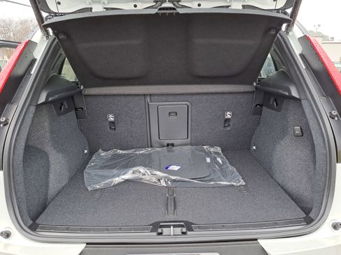 New 2026 Volvo EX40 Plus w/ Climate Package RWD image 8