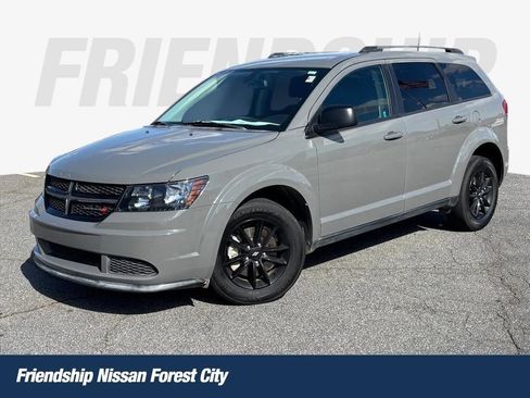 Used 2020 Dodge Journey SE w/ Blacktop Package FWD image 1