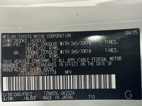 Used 2025 Toyota 4Runner TRD Off-Road image 11