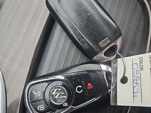 Used 2019 Buick Envision Essence image 45