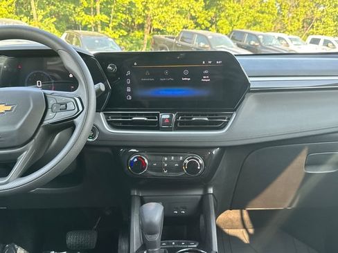 Used 2026 Chevrolet TrailBlazer LT AWD/4WD image 17