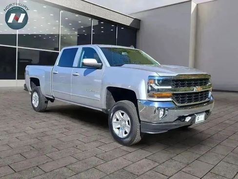 Used 2018 Chevrolet Silverado 1500 LT w/ All Star Edition image 7