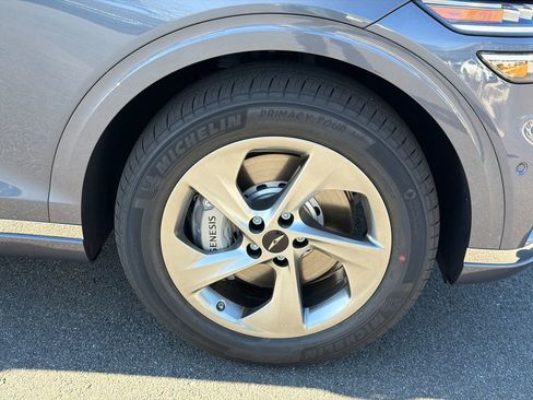 New 2026 Genesis GV70 2.5T Advanced image 12