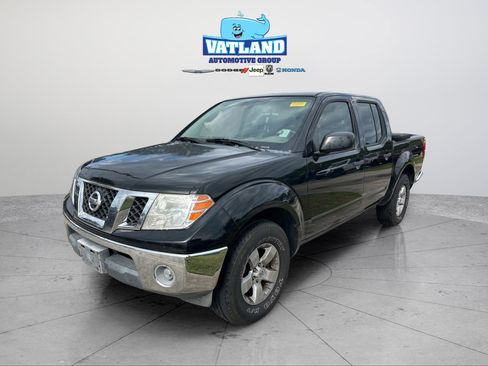 Used 2010 Nissan Frontier SE RWD image 1
