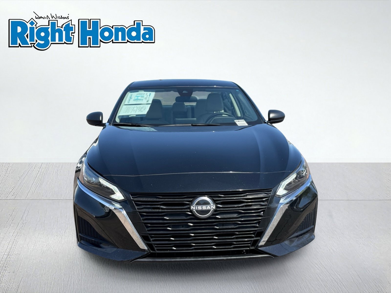 Used 2025 Nissan Altima 2.5 SV FWD image 5
