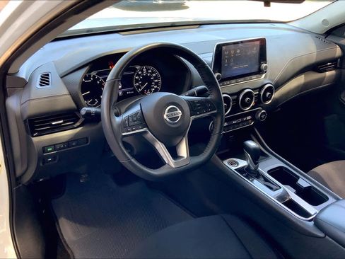 Used 2021 Nissan Sentra SV FWD image 18