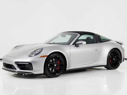 Used 2022 Porsche 911 Targa 4S AWD/4WD image 9